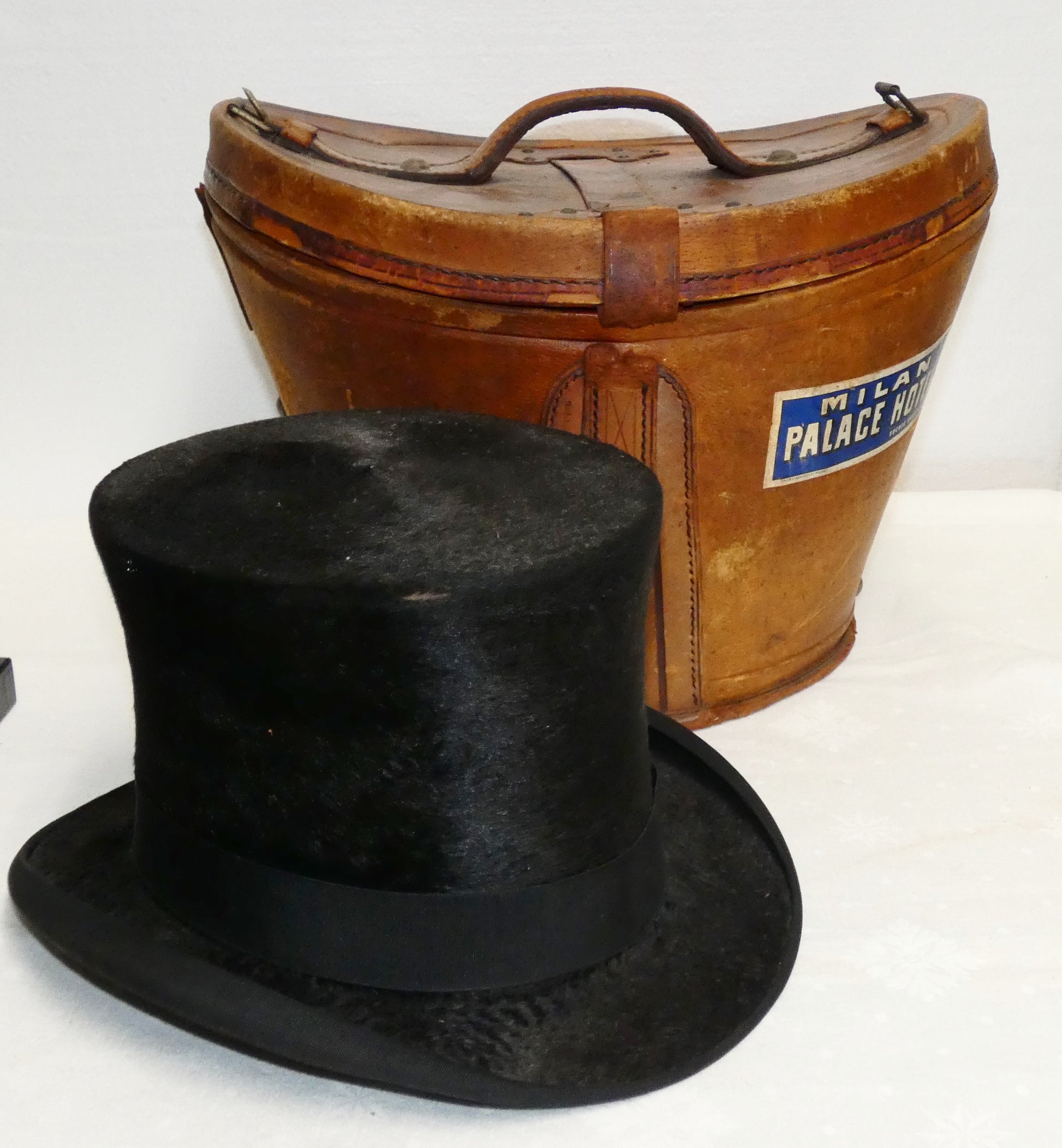 Old large brown hat box luggage - Ruby Lane