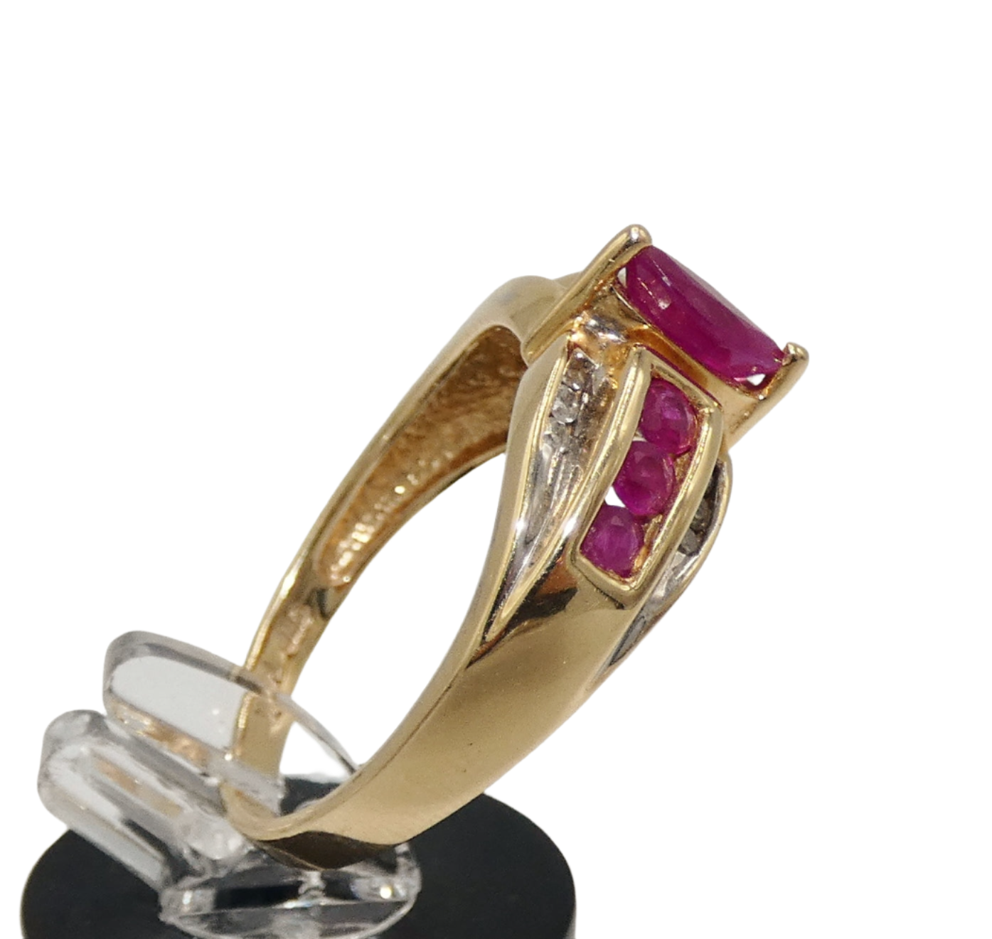 14K Gold Ruby & Diamond Ring