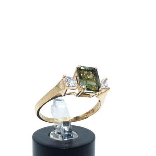 14K Gold & White Sapphire Ring