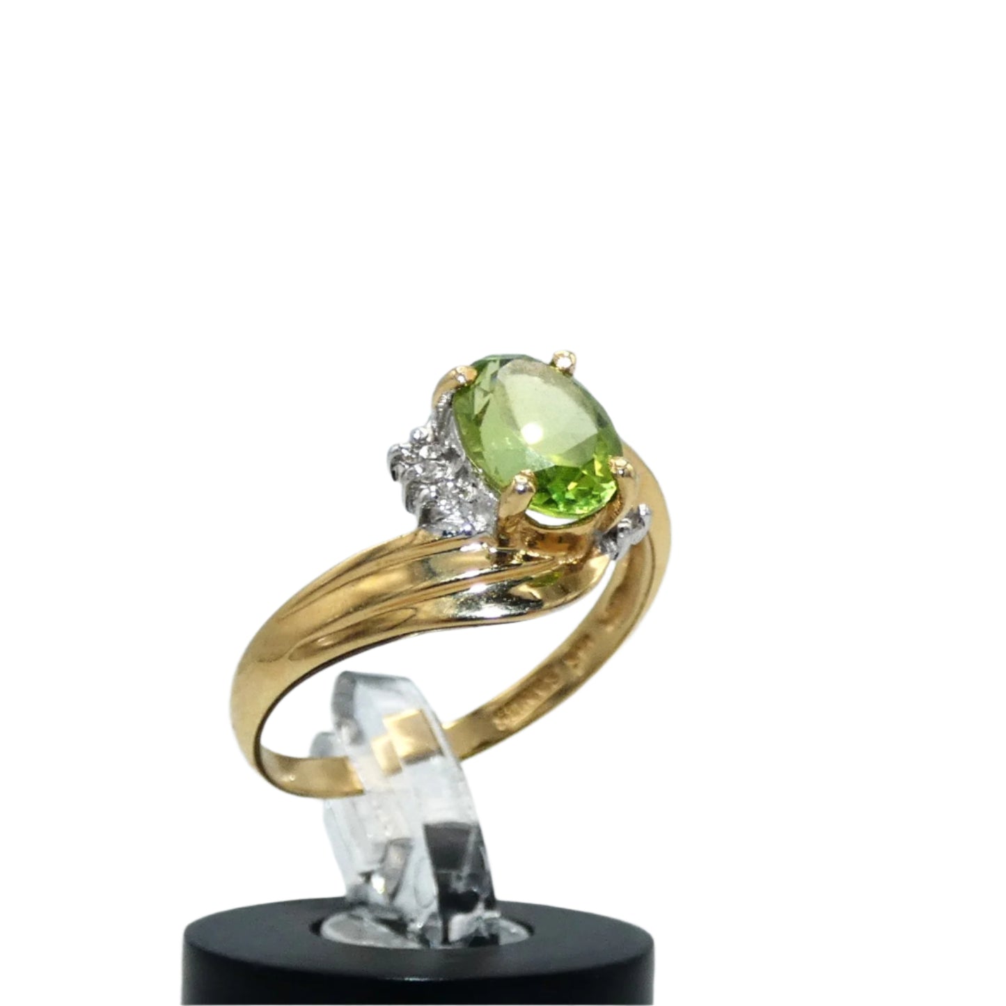 14K Gold Peridot Ring with DIamonds